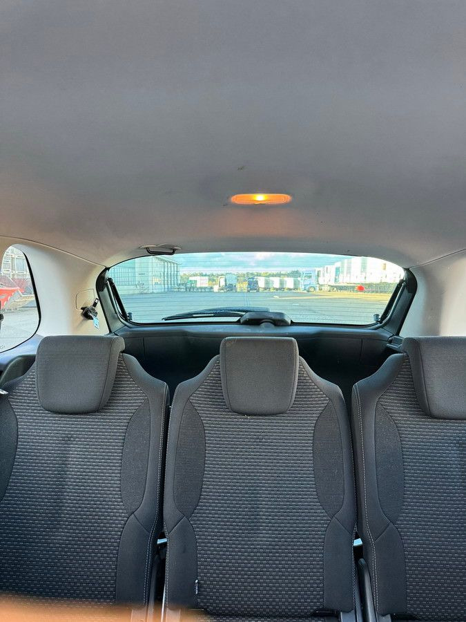 Passenger van Citroën C4 Picasso DIESEL HDI 1,6 EURO 4 !!!!!!!!!!!!!!!: picture 21 Passenger van Citroën C4 Picasso DIESEL HDI 1,6 EURO 4 !!!!!!!!!!!!!!!: picture 21