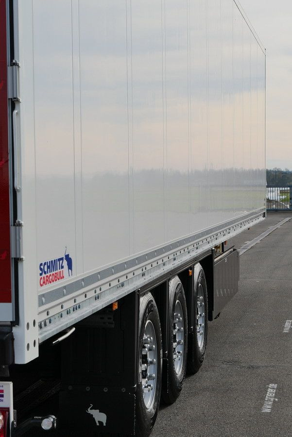 Closed box semi-trailer Schmitz Cargobull SKO 24/DOPPELSTOCK / 2,70/ 2 x LIFT nur 48000 km: picture 17 Closed box semi-trailer Schmitz Cargobull SKO 24/DOPPELSTOCK / 2,70/ 2 x LIFT nur 48000 km: picture 17
