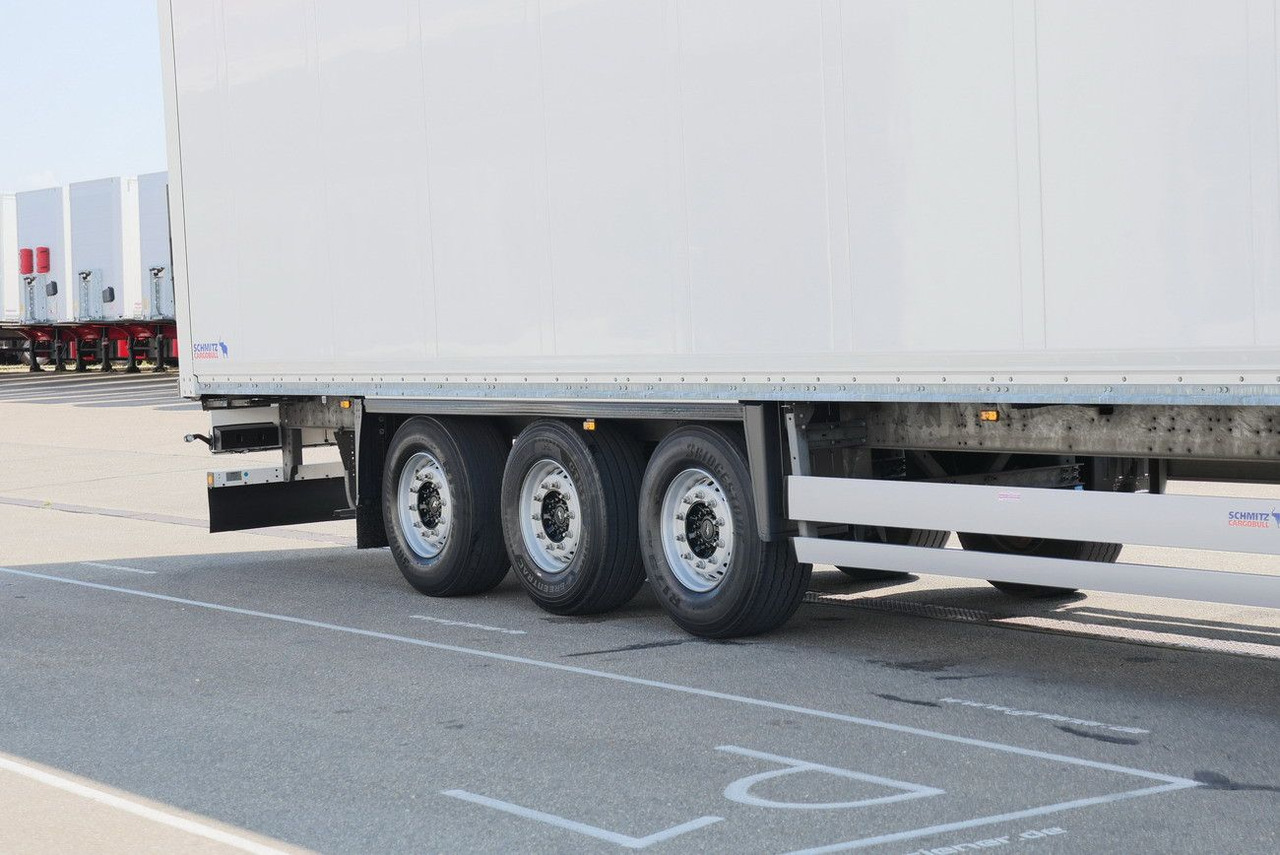 Closed box semi-trailer Schmitz Cargobull SKO 24 / ROLLTOR / LIFTACHSE /2 x ZURRLEISTE: picture 7