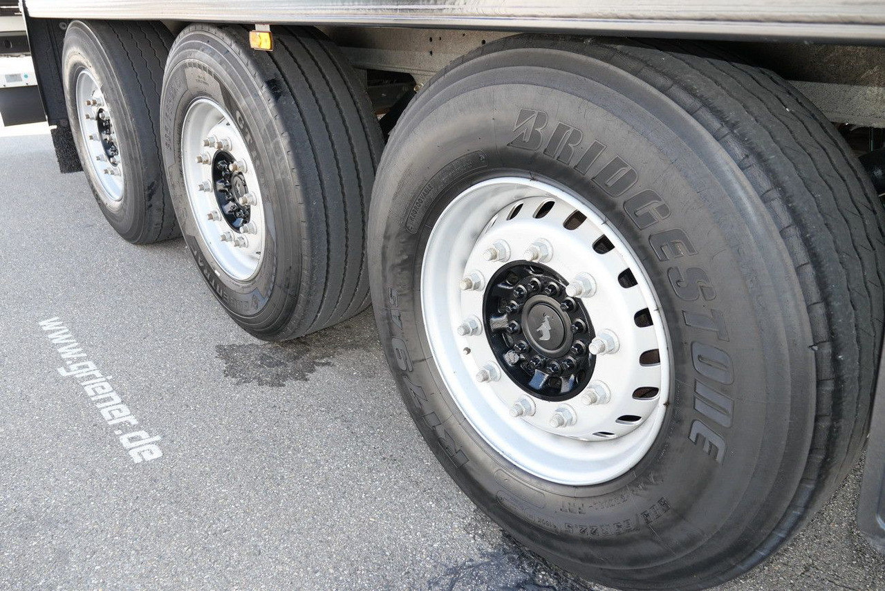 Closed box semi-trailer Schmitz Cargobull SKO 24 / ROLLTOR / LIFTACHSE /2 x ZURRLEISTE: picture 17