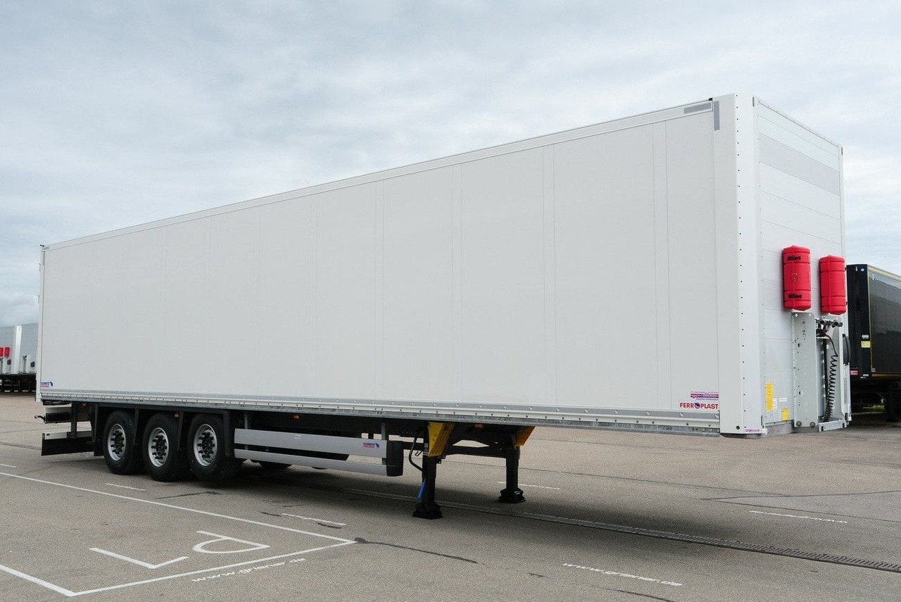 Schmitz Cargobull SKO/SBO  24 ZURRLEISTE / ZURRINGE / LIFTACHSE - Closed box semi-trailer: picture 3 Schmitz Cargobull SKO/SBO  24 ZURRLEISTE / ZURRINGE / LIFTACHSE - Closed box semi-trailer: picture 3