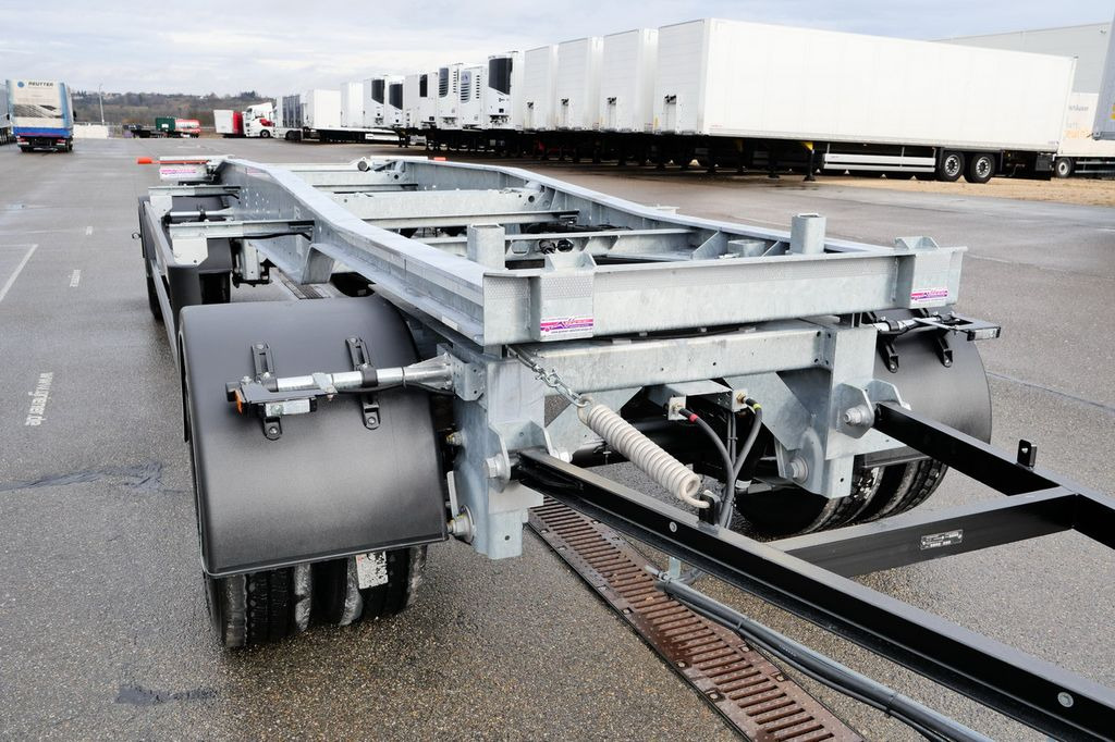 Web-Trailer ARA 18/ DIN 30722 / 5000 - 7000 mm/19,5 VERZINKT Web-Trailer ARA 18/ DIN 30722 / 5000 - 7000 mm/19,5 VERZINKT - Roll-off/ Skip trailer: picture 3 Web-Trailer ARA 18/ DIN 30722 / 5000 - 7000 mm/19,5 VERZINKT Web-Trailer ARA 18/ DIN 30722 / 5000 - 7000 mm/19,5 VERZINKT - Roll-off/ Skip trailer: picture 3