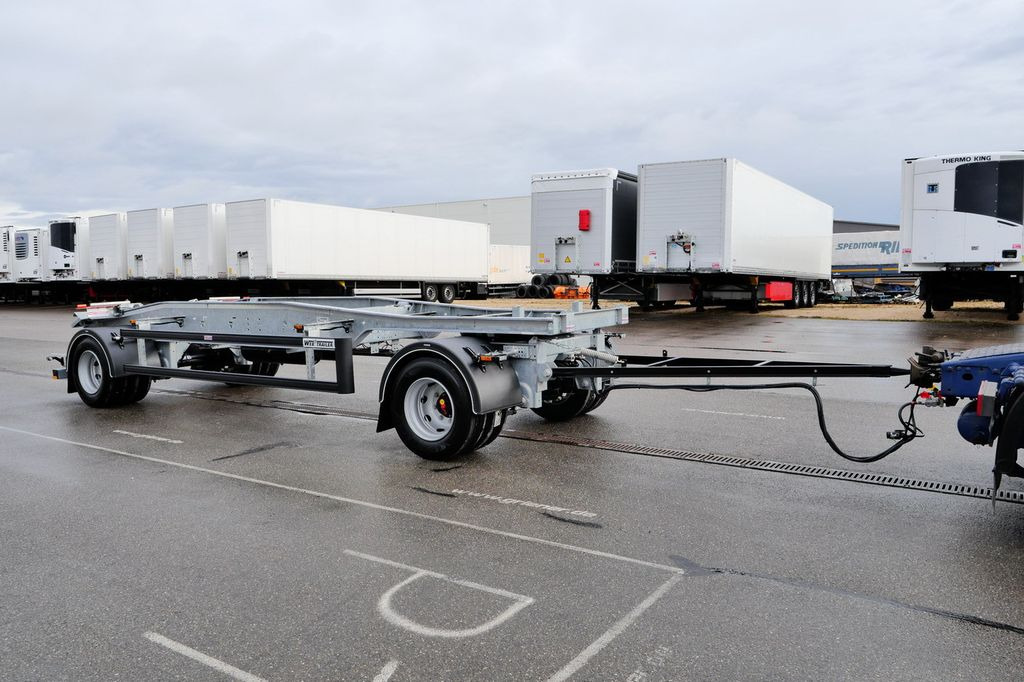 Web-Trailer ARA 18/ DIN 30722 / 5000 - 7000 mm/19,5 VERZINKT Web-Trailer ARA 18/ DIN 30722 / 5000 - 7000 mm/19,5 VERZINKT - Roll-off/ Skip trailer: picture 2 Web-Trailer ARA 18/ DIN 30722 / 5000 - 7000 mm/19,5 VERZINKT Web-Trailer ARA 18/ DIN 30722 / 5000 - 7000 mm/19,5 VERZINKT - Roll-off/ Skip trailer: picture 2