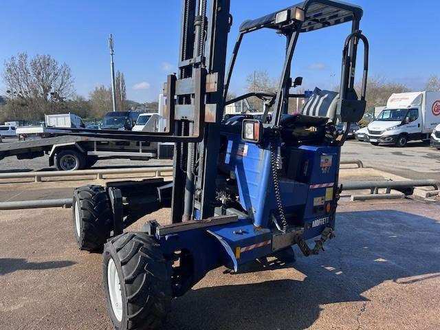 MOFFET M8-25.4 - Truck mounted forklift: picture 1 MOFFET M8-25.4 - Truck mounted forklift: picture 1