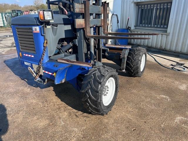 MOFFET M8-25.4 - Truck mounted forklift: picture 3 MOFFET M8-25.4 - Truck mounted forklift: picture 3