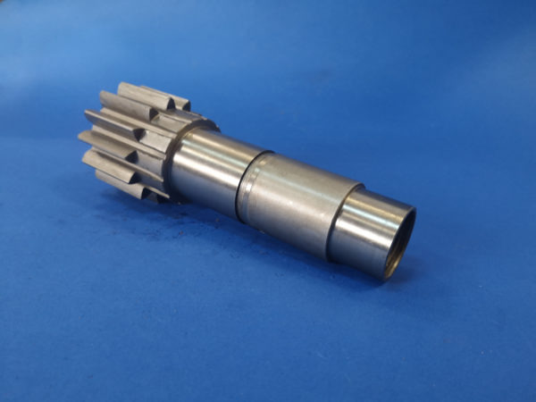 010050A Takeuchi TB020 swing motor shaft - Swing motor for Construction machinery: picture 1 010050A Takeuchi TB020 swing motor shaft - Swing motor for Construction machinery: picture 1