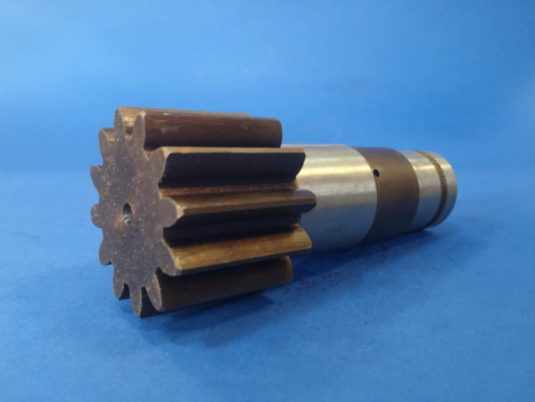 010120A / 7019171 Kubota KX41, Bobcat 319, Bobcat E14 Schwenkmotorwelle - Swing motor for Construction machinery: picture 5 010120A / 7019171 Kubota KX41, Bobcat 319, Bobcat E14 Schwenkmotorwelle - Swing motor for Construction machinery: picture 5