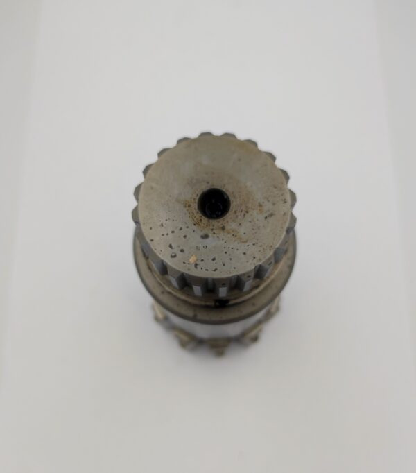 010600A Wałek silnika obrotu Yanmar SV26 - Swing motor for Construction machinery: picture 2 010600A Wałek silnika obrotu Yanmar SV26 - Swing motor for Construction machinery: picture 2