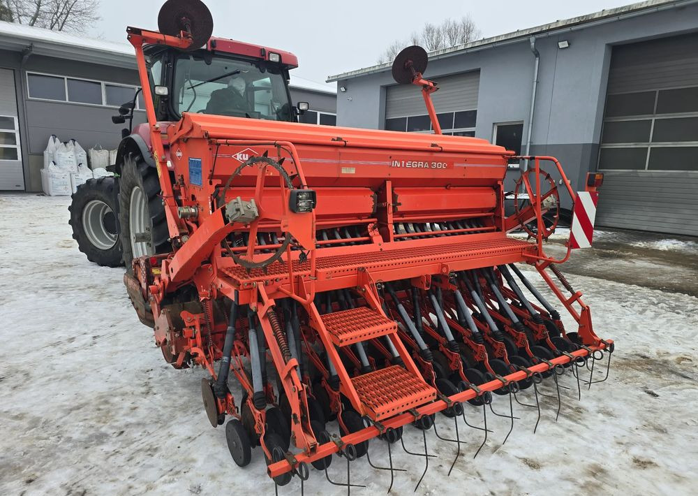 Kuhn Integra 3000 - Seed drill: picture 2 Kuhn Integra 3000 - Seed drill: picture 2