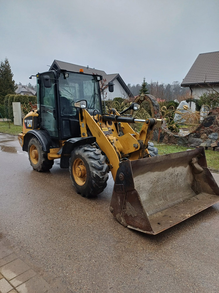 CATERPILLAR 906H - Backhoe loader: picture 1 CATERPILLAR 906H - Backhoe loader: picture 1