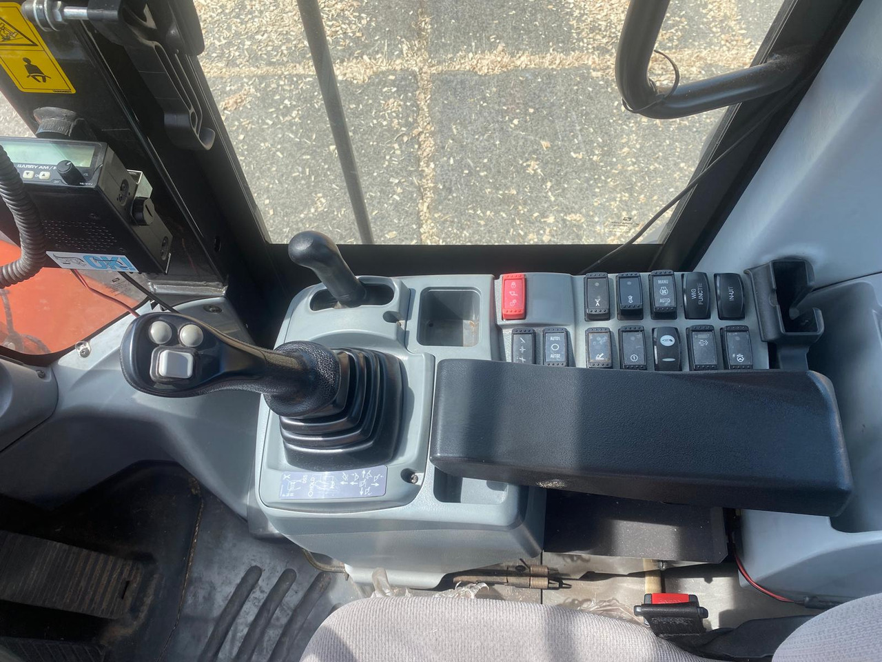 HITACHI ZW250-6 - Wheel loader: picture 5 HITACHI ZW250-6 - Wheel loader: picture 5