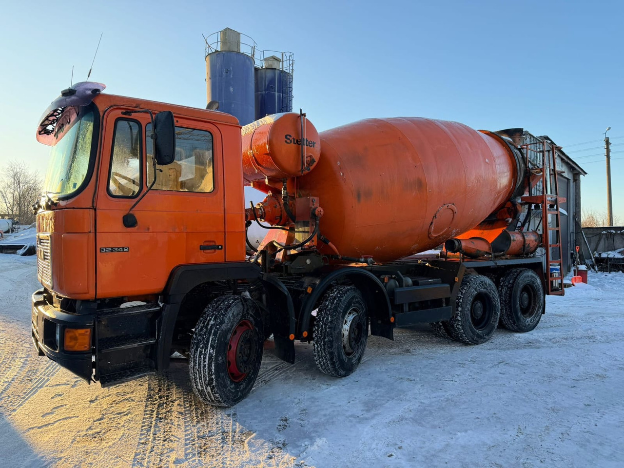 MAN 32 342 - Concrete mixer truck: picture 1 MAN 32 342 - Concrete mixer truck: picture 1