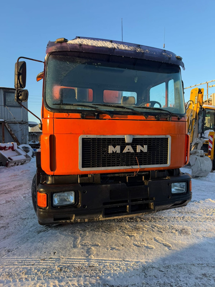 MAN 32 342 - Concrete mixer truck: picture 4 MAN 32 342 - Concrete mixer truck: picture 4