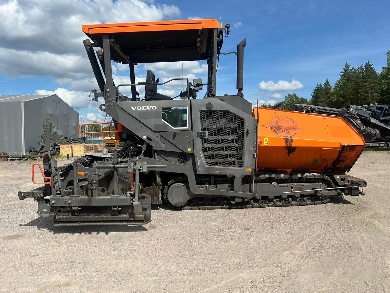 Volvo P4820D - Asphalt paver: picture 1 Volvo P4820D - Asphalt paver: picture 1