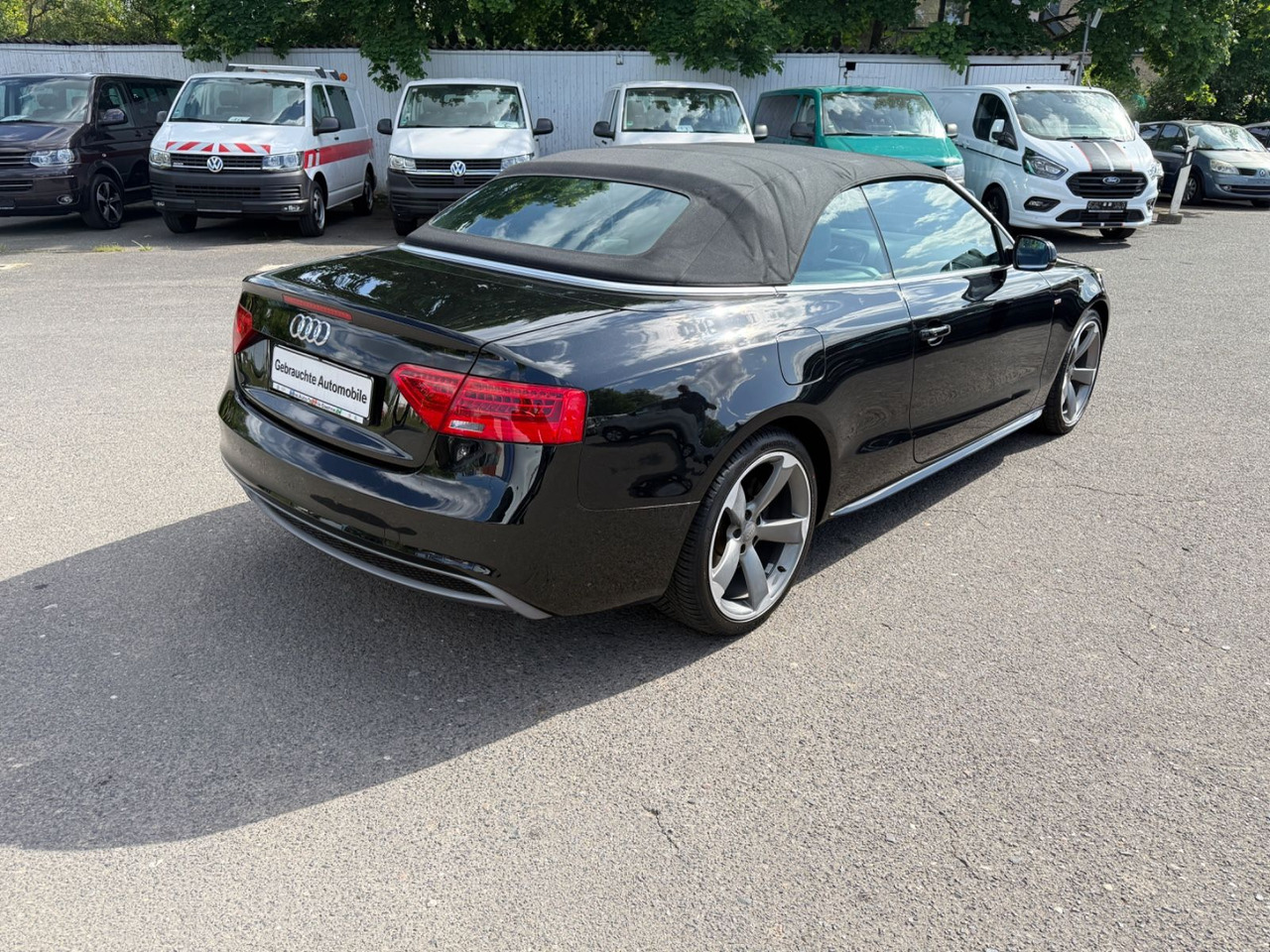 Car Audi A5 Cabriolet 2.0 TDI S line: picture 8