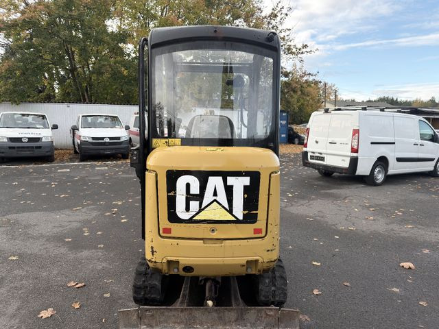 CAT 302.2D - Mini excavator: picture 4 CAT 302.2D - Mini excavator: picture 4