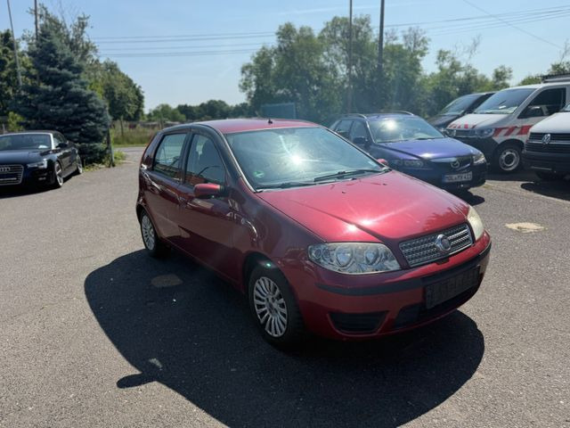 Fiat Punto Aktueller HU Motorschaden - Sedan: picture 2 Fiat Punto Aktueller HU Motorschaden - Sedan: picture 2