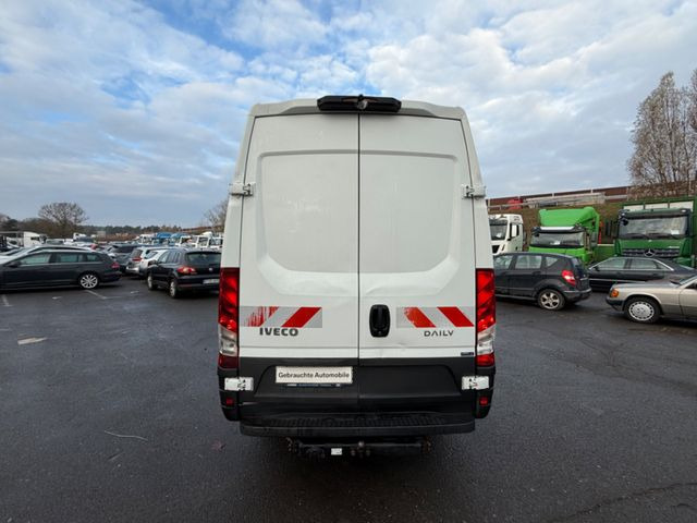 Iveco Daily Kasten HKa 35 S - Panel van: picture 4 Iveco Daily Kasten HKa 35 S - Panel van: picture 4