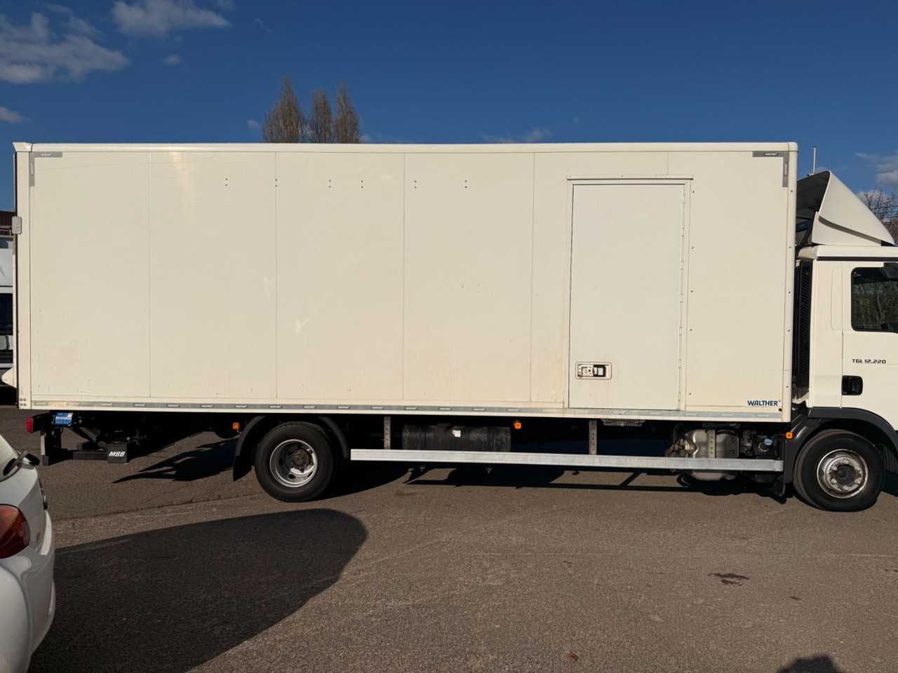 MAN TGL 12.220 LBW - Box truck: picture 3 MAN TGL 12.220 LBW - Box truck: picture 3