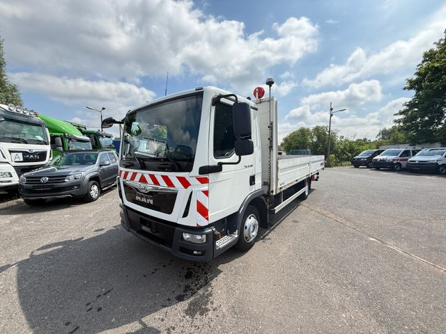MAN TGL 8.180 - Dropside/ Flatbed truck: picture 3 MAN TGL 8.180 - Dropside/ Flatbed truck: picture 3