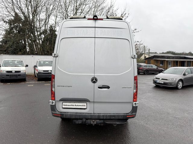 Mercedes-Benz Sprinter 319 CDI - Panel van: picture 4 Mercedes-Benz Sprinter 319 CDI - Panel van: picture 4