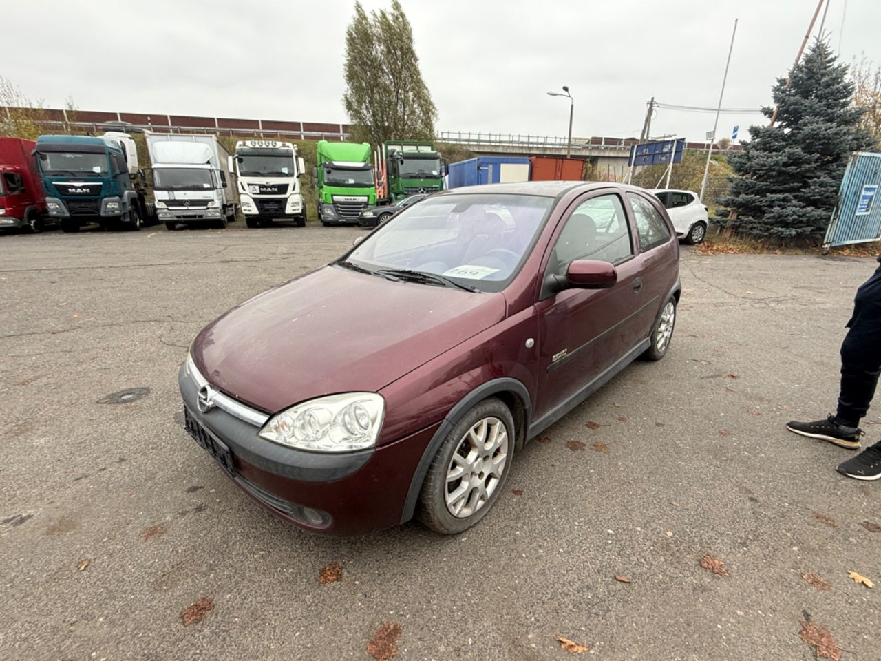 Sedan Opel Corsa 1.4 16V Elegance: picture 7