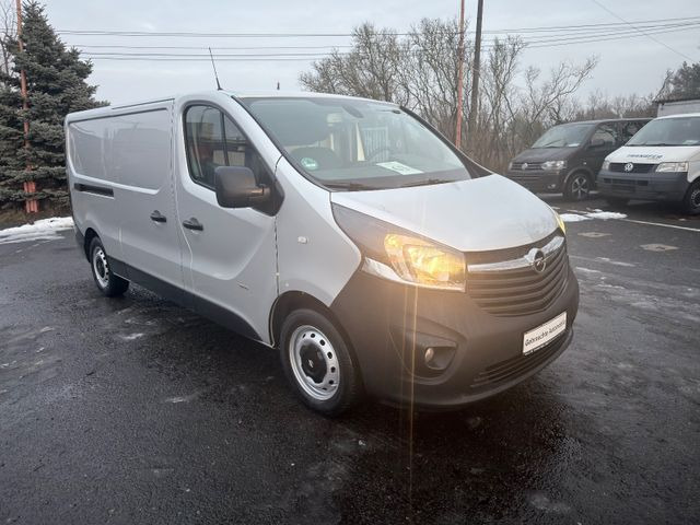 Opel Vivaro - Small van: picture 2 Opel Vivaro - Small van: picture 2