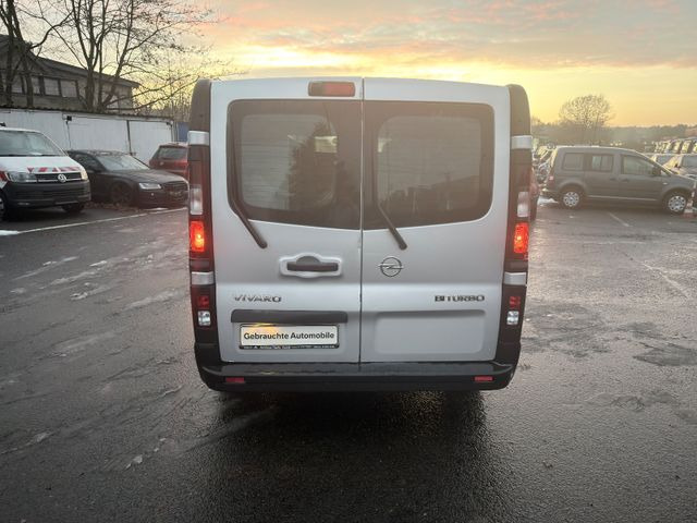 Opel Vivaro - Small van: picture 4 Opel Vivaro - Small van: picture 4