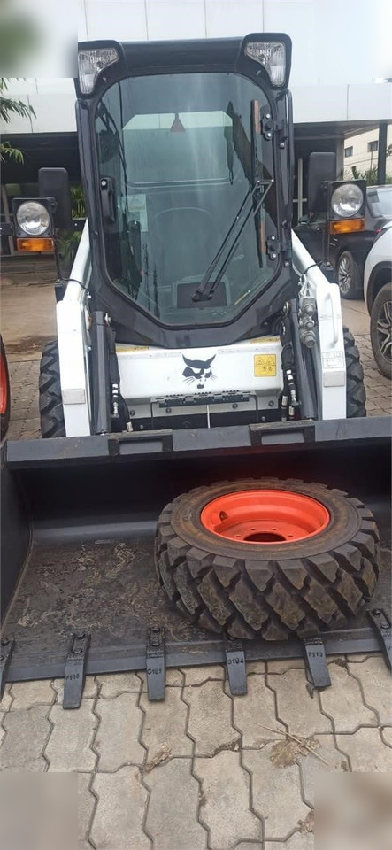 BOBCAT S450 - Skid steer loader: picture 4 BOBCAT S450 - Skid steer loader: picture 4