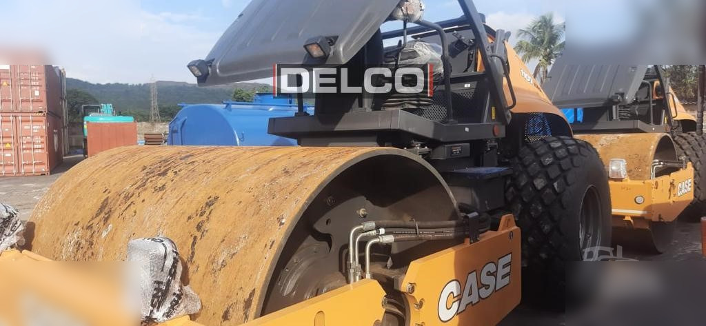 CASE 1107EX - Roller: picture 5 CASE 1107EX - Roller: picture 5