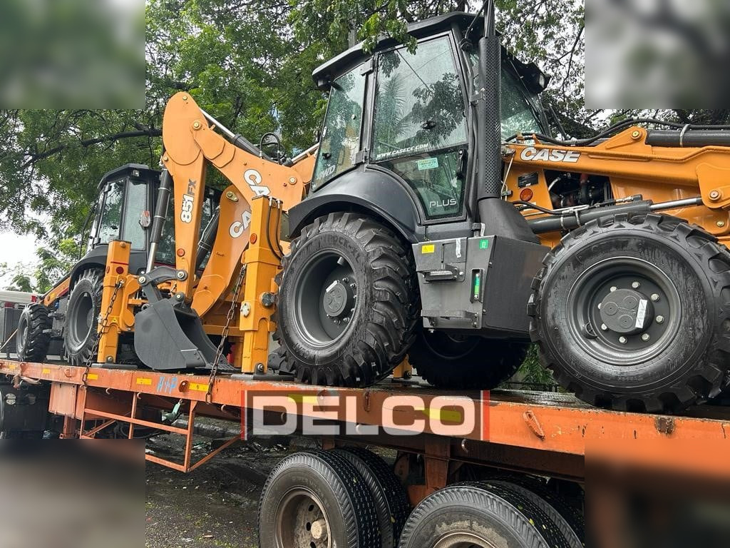 New Backhoe loader CASE 851FX: picture 10
