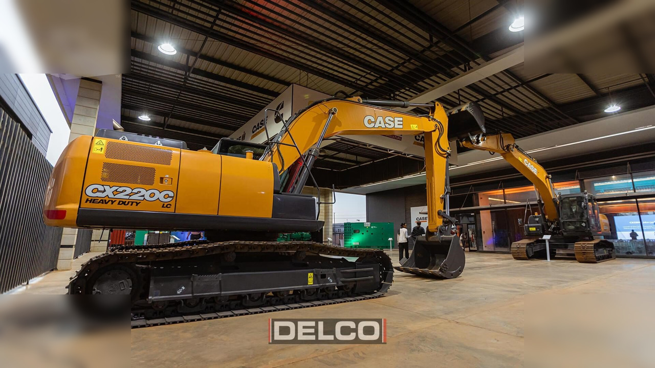 CASE CX220C LC - Crawler excavator: picture 3 CASE CX220C LC - Crawler excavator: picture 3