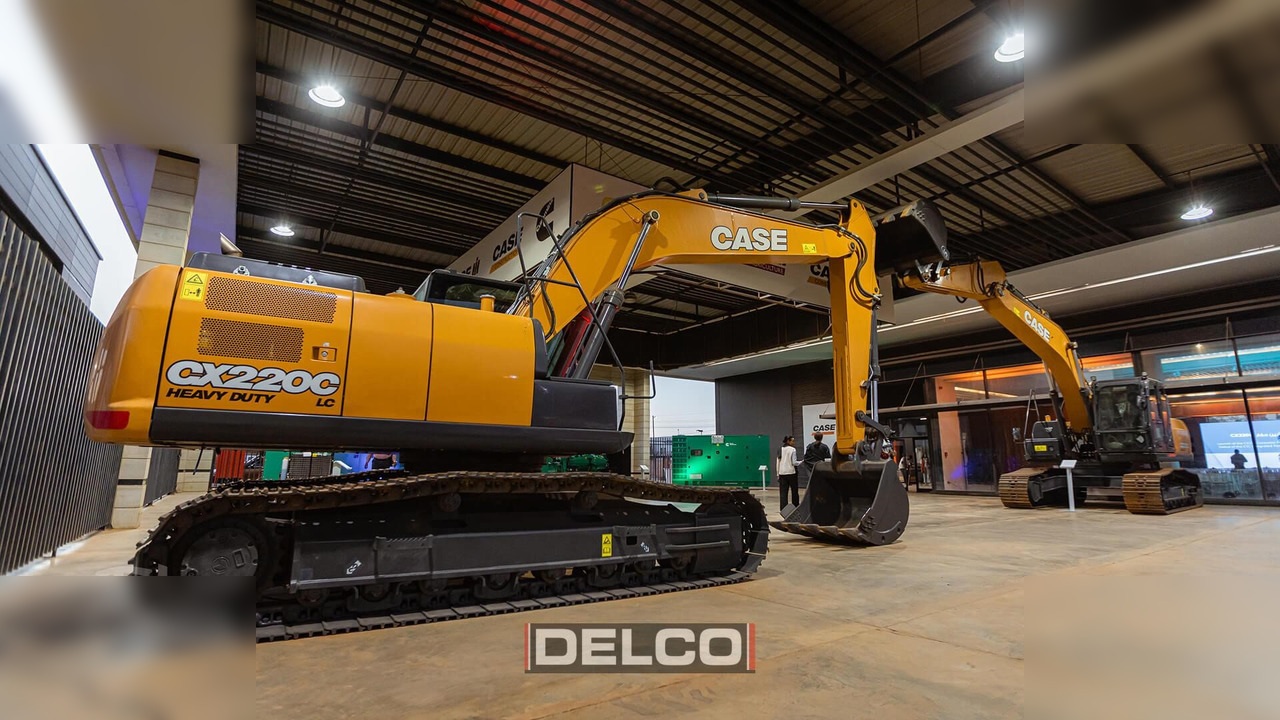 CASE CX220C LC - Crawler excavator: picture 2 CASE CX220C LC - Crawler excavator: picture 2