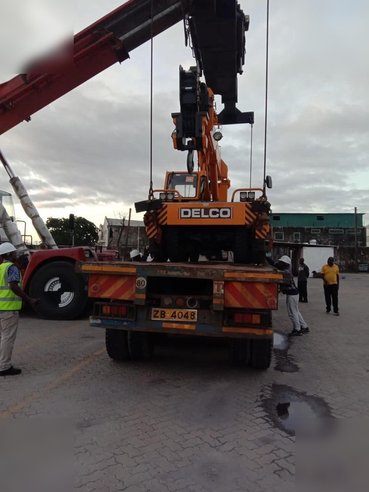 DELCO PNC 20 - Mobile crane: picture 3 DELCO PNC 20 - Mobile crane: picture 3