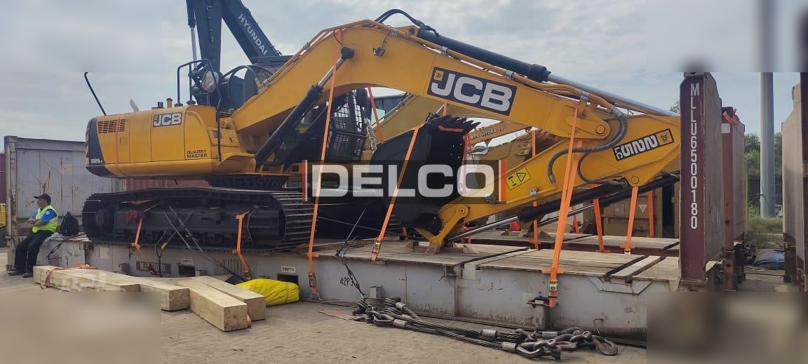New Crawler excavator JCB 225 LC: picture 6