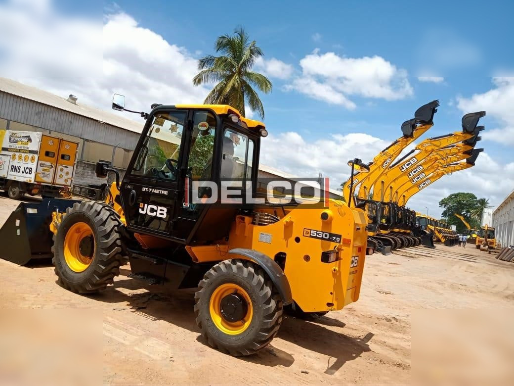 New Telescopic handler JCB 530-70: picture 12