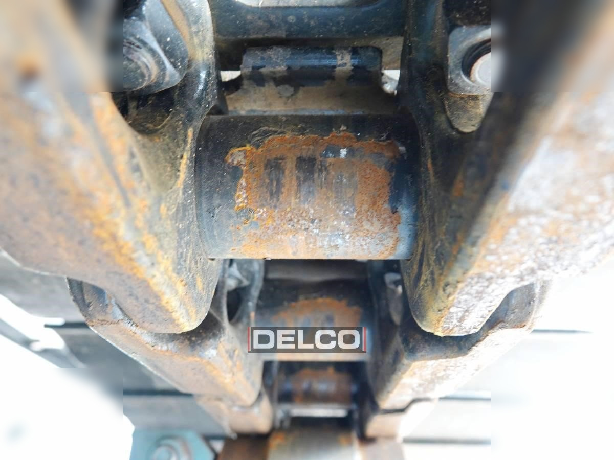 New Crawler excavator KOBELCO SK220: picture 9