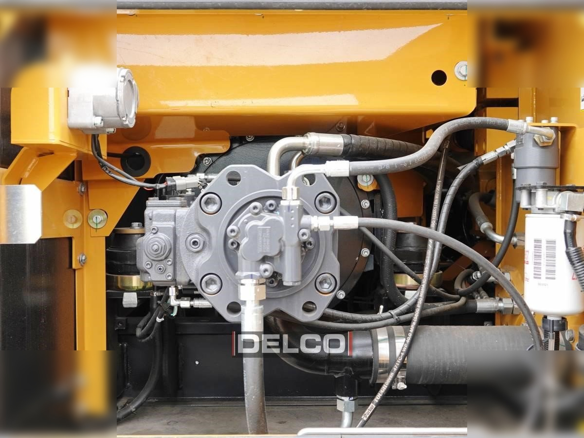 New Crawler excavator SANY SY210 LC: picture 9