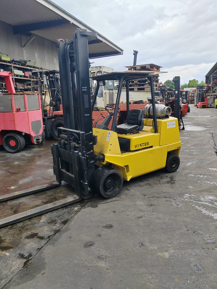 Hyster S4.50 XL - LPG forklift: picture 2 Hyster S4.50 XL - LPG forklift: picture 2