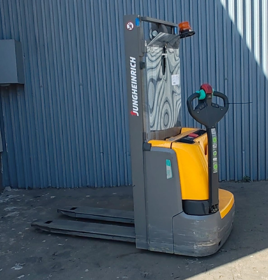 Jungheinrich EJC 110 Li-ion 2.7m/ 2019y/ 3150mh - Stacker: picture 1 Jungheinrich EJC 110 Li-ion 2.7m/ 2019y/ 3150mh - Stacker: picture 1