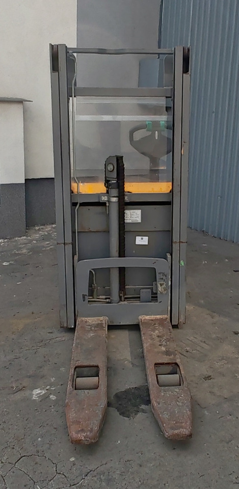 Jungheinrich EJC 112 2.5m/ flee lift/ 2105mh/ 2017y - Stacker: picture 4 Jungheinrich EJC 112 2.5m/ flee lift/ 2105mh/ 2017y - Stacker: picture 4