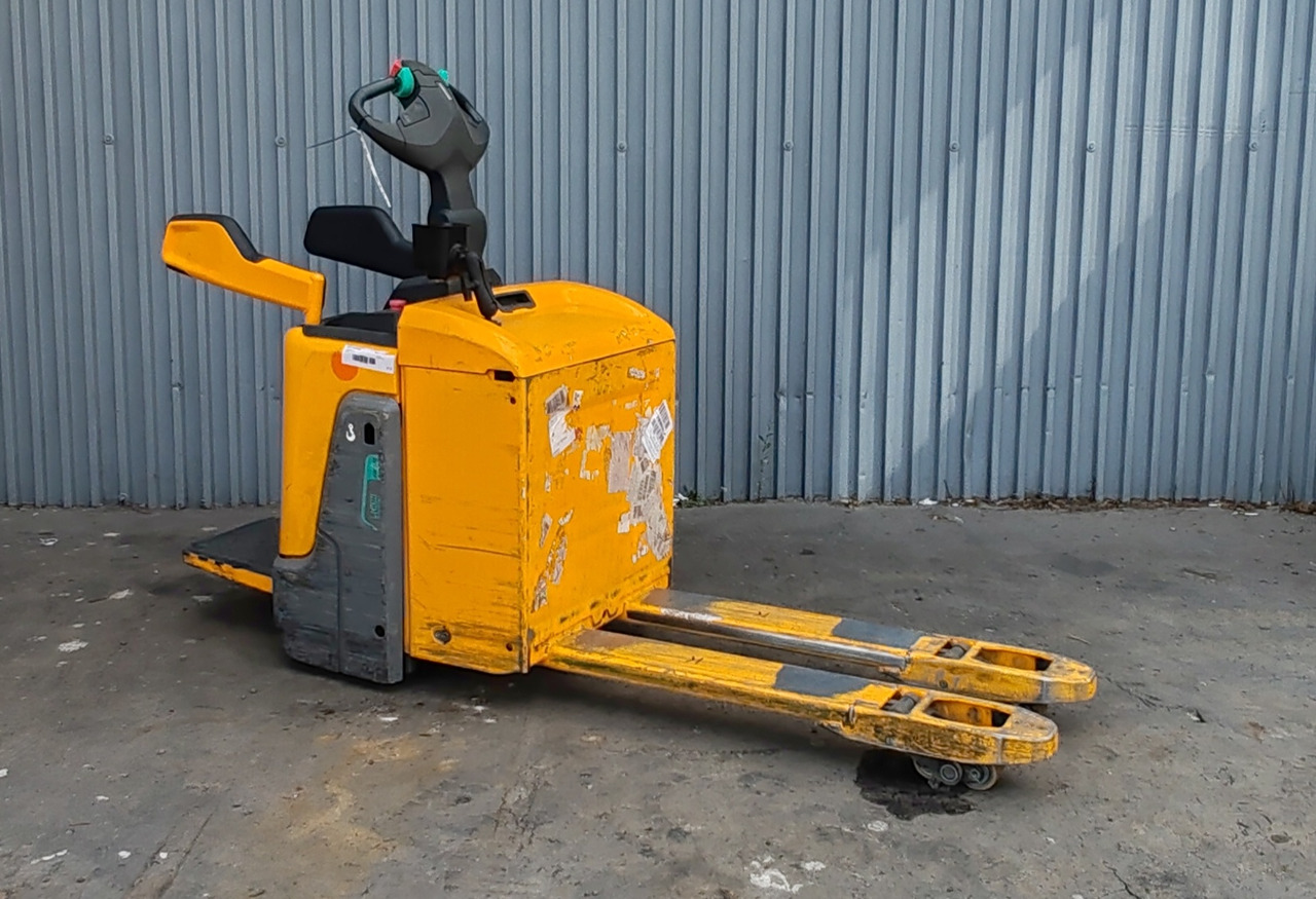 Jungheinrich ERE 120 Li-Ion 2t/ 2020y/ 4561mh - Pallet truck: picture 4 Jungheinrich ERE 120 Li-Ion 2t/ 2020y/ 4561mh - Pallet truck: picture 4