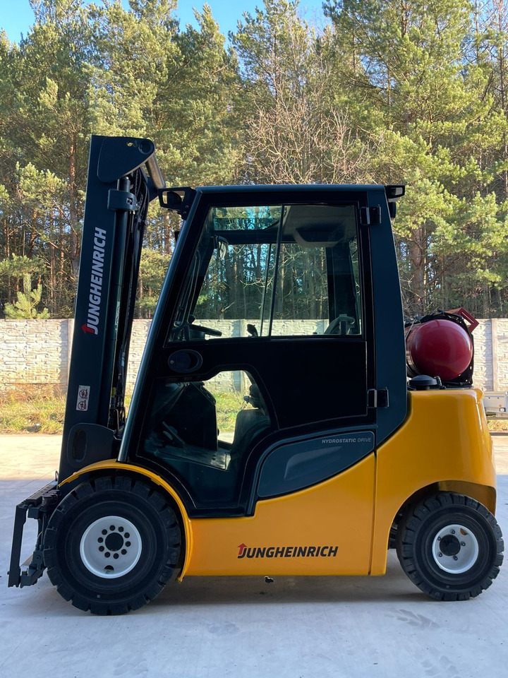Jungheinrich TFG 425S 5.5m/ 5434m.h.(Res MA) - LPG forklift: picture 1 Jungheinrich TFG 425S 5.5m/ 5434m.h.(Res MA) - LPG forklift: picture 1