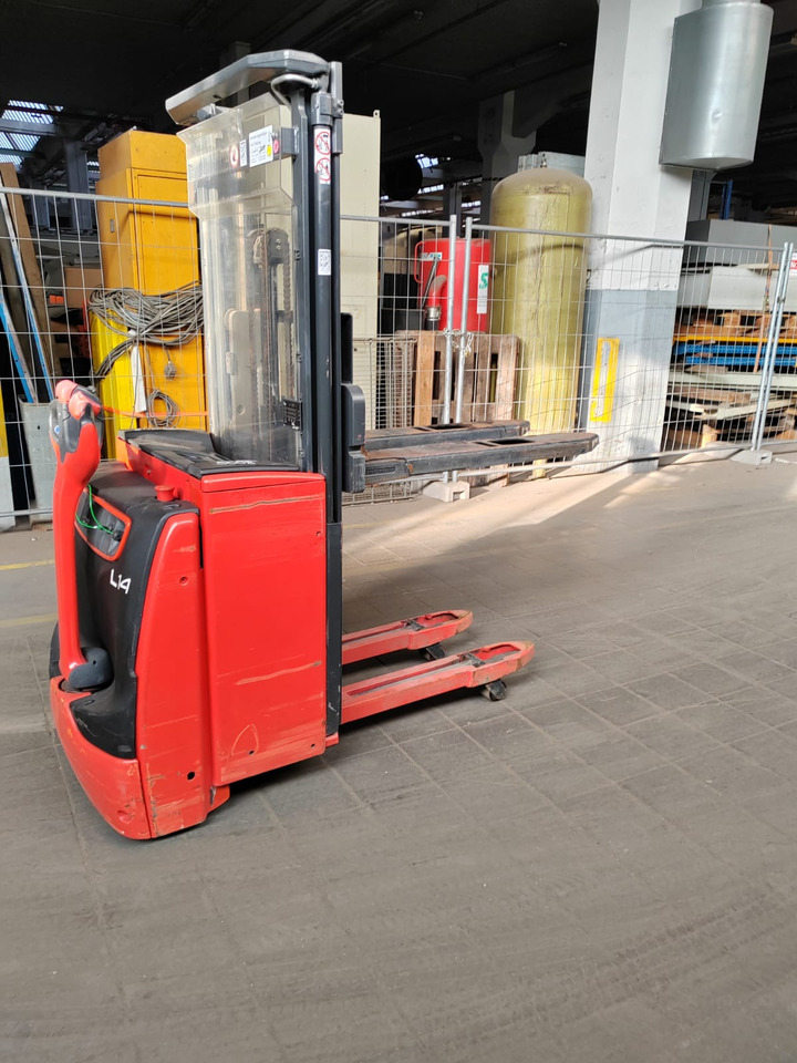 Linde L14 2.9m/ initial/ free lift - Stacker: picture 5 Linde L14 2.9m/ initial/ free lift - Stacker: picture 5