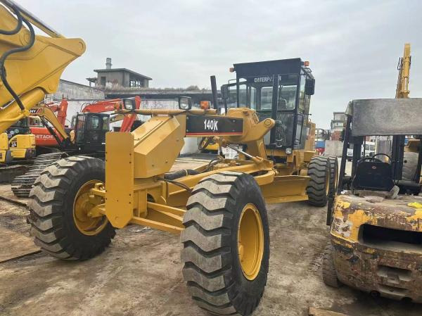 CAT 140K - Compactor: picture 3 CAT 140K - Compactor: picture 3