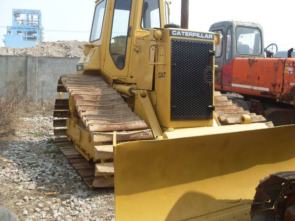 CAT D5H  - Bulldozer: picture 1 CAT D5H  - Bulldozer: picture 1