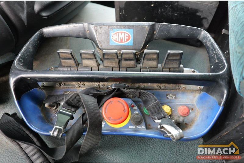 Leasing of DAF AS75PC 6x2*4 DAF CF - Haller - kraak pers opbouw - HMF 2000 SK3 kraan met afstandbediening - Euro 3 - NL auto - 1 kamer DAF AS75PC 6x2*4 DAF CF - Haller - kraak pers opbouw - HMF 2000 SK3 kraan met afstandbediening - Euro 3 - NL auto - 1 kamer: picture 19