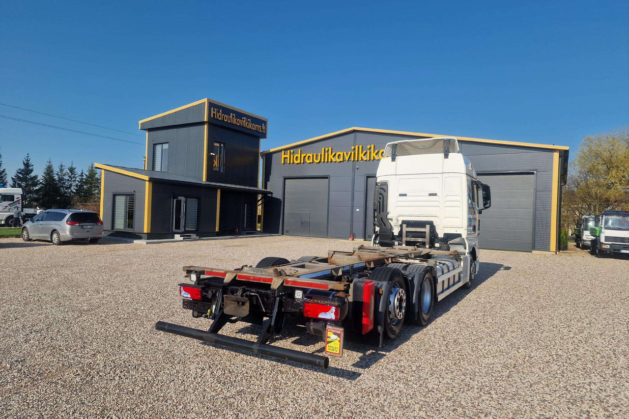 MAN TGX 26.420 - Container transporter/ Swap body truck: picture 5 MAN TGX 26.420 - Container transporter/ Swap body truck: picture 5