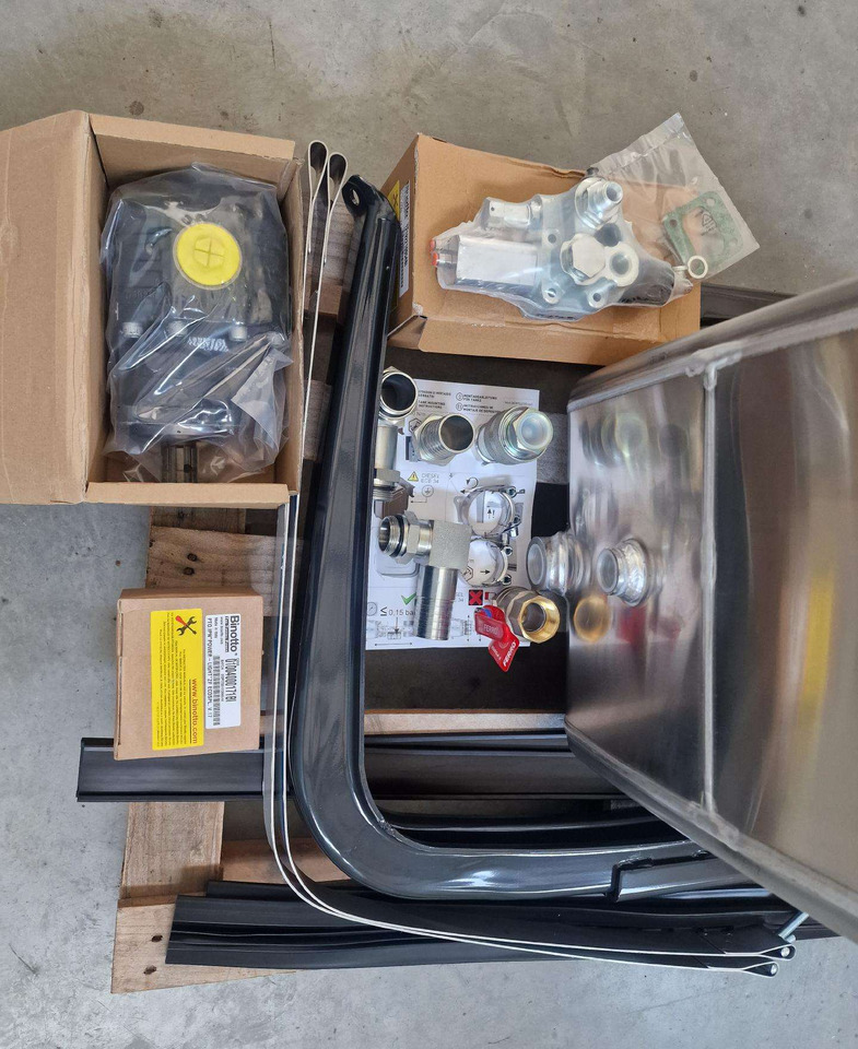 Scania Hidraulika GRS 905R - Spare parts for Truck: picture 5 Scania Hidraulika GRS 905R - Spare parts for Truck: picture 5