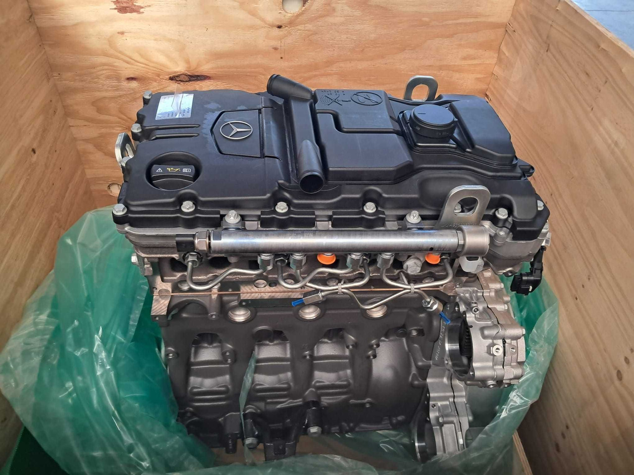 Silnik Nowy do Mercedes om 934.974 MTU ROPA Bell Deutz - Engine: picture 1 Silnik Nowy do Mercedes om 934.974 MTU ROPA Bell Deutz - Engine: picture 1